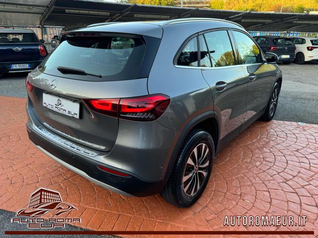 MERCEDES-BENZ GLA 180 usata, con Alzacristalli elettrici
