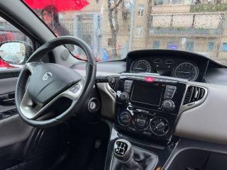 LANCIA Ypsilon usata, con Lettore CD