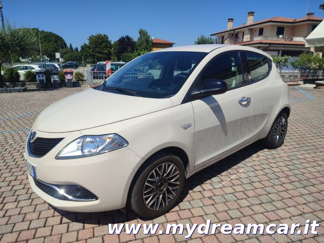 LANCIA Ypsilon usata, con Airbag
