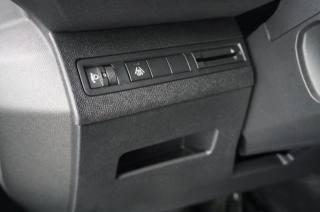 PEUGEOT 3008 usata, con USB