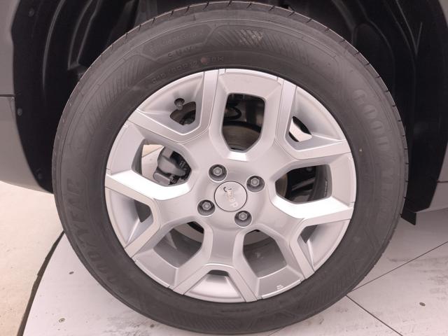 JEEP Avenger usata, con Autoradio digitale