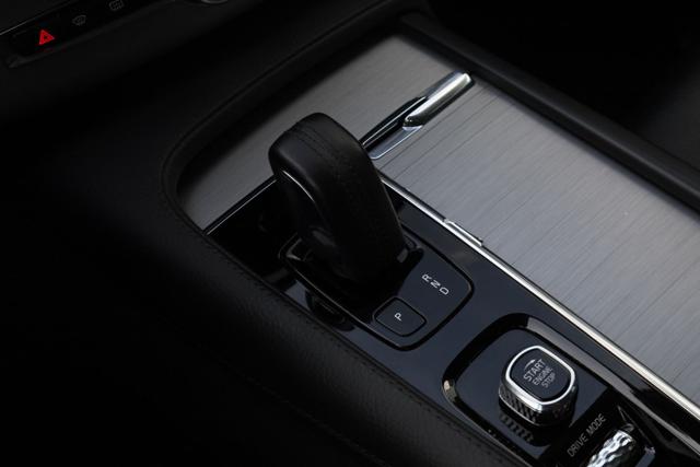 VOLVO XC90 usata, con Regolazione elettrica sedili