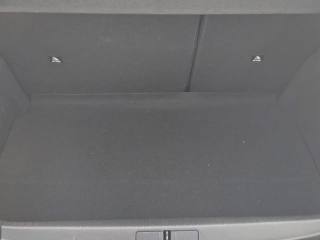 PEUGEOT 208 usata, con USB