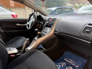 TOYOTA Auris usata, con ESP