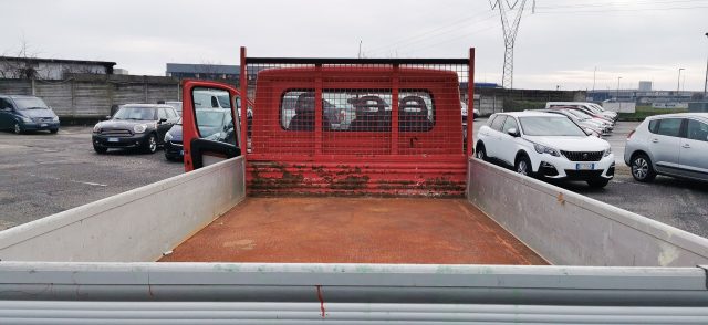 PEUGEOT Boxer usata, con USB