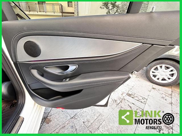 MERCEDES-BENZ E 220 usata 49