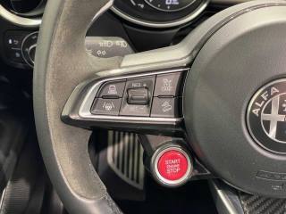 ALFA ROMEO Stelvio usata, con Autoradio digitale
