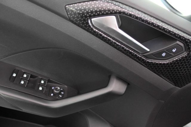 VOLKSWAGEN T-Cross usata, con Fari LED