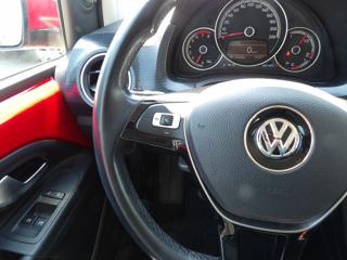 VOLKSWAGEN up! usata, con Park Distance Control