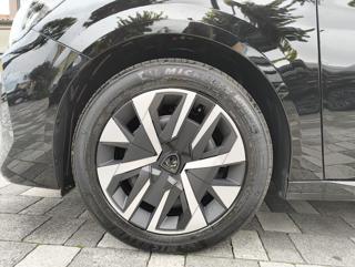 PEUGEOT 208 usata, con USB