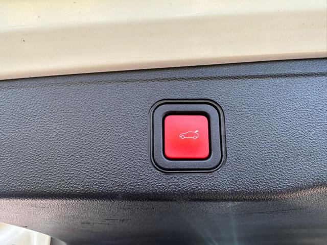 JEEP Avenger usata, con Park Distance Control