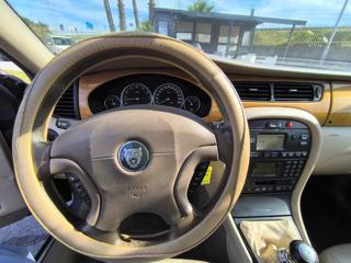 JAGUAR X-Type usata, con Cruise Control