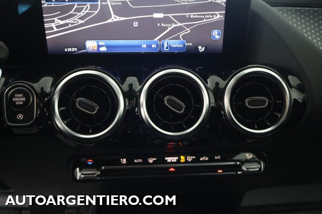 MERCEDES-BENZ GLA 180 usata, con Interni in pelle