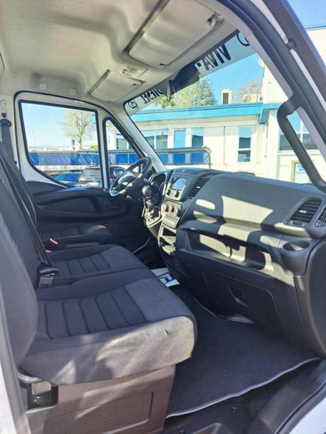 IVECO Daily usata, con Alzacristalli elettrici