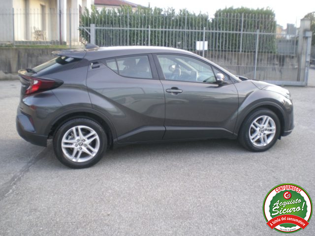 TOYOTA C-HR usata, con Cruise Control
