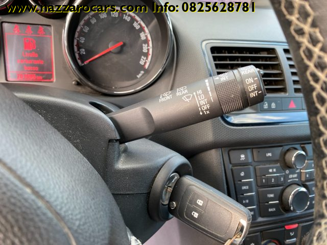 OPEL Meriva usata, con Isofix