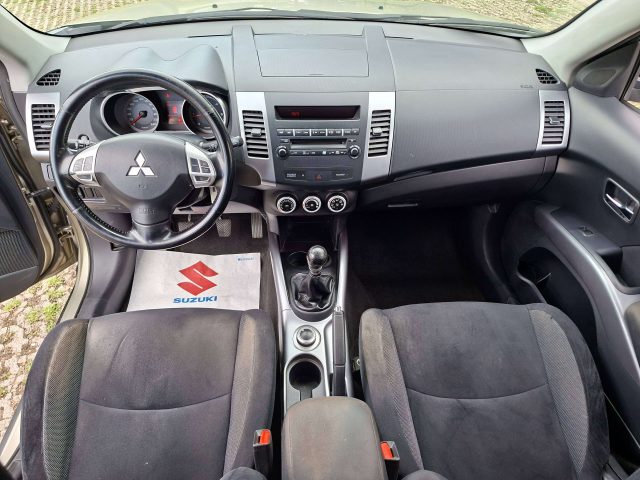 MITSUBISHI Outlander usata, con Climatizzatore