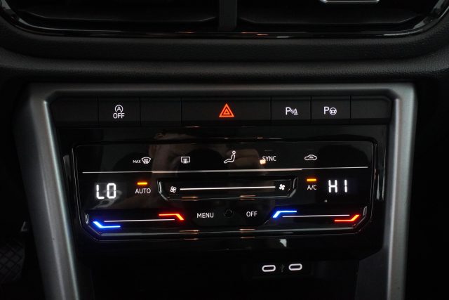 VOLKSWAGEN T-Roc usata 19
