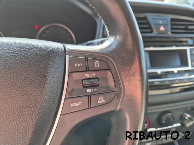 HYUNDAI i20 usata, con Luci diurne