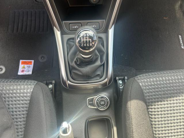 SUZUKI S-Cross usata, con Sedile posteriore sdoppiato