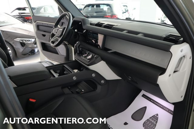 LAND ROVER Defender usata, con Volante multifunzione