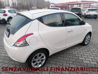 LANCIA Ypsilon usata, con Autoradio