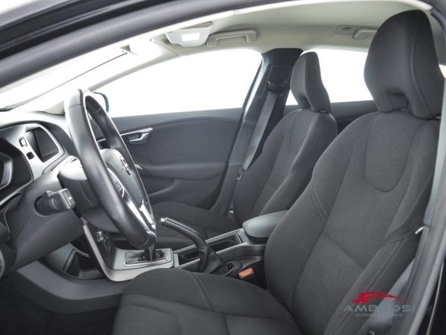 VOLVO V40 usata 8