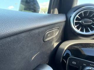 MERCEDES-BENZ A 200 usata, con Fari LED