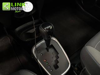 TOYOTA Yaris usata 17