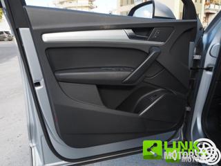 AUDI Q5 usata, con Sensori di parcheggio anteriori