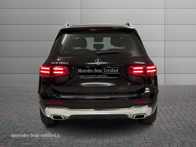 MERCEDES-BENZ GLB 180 usata, con Alzacristalli elettrici