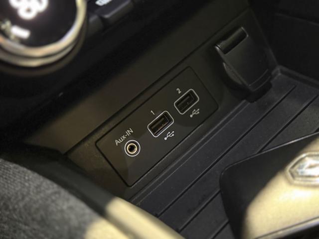 RENAULT ZOE usata, con Controllo elettronico della corsia