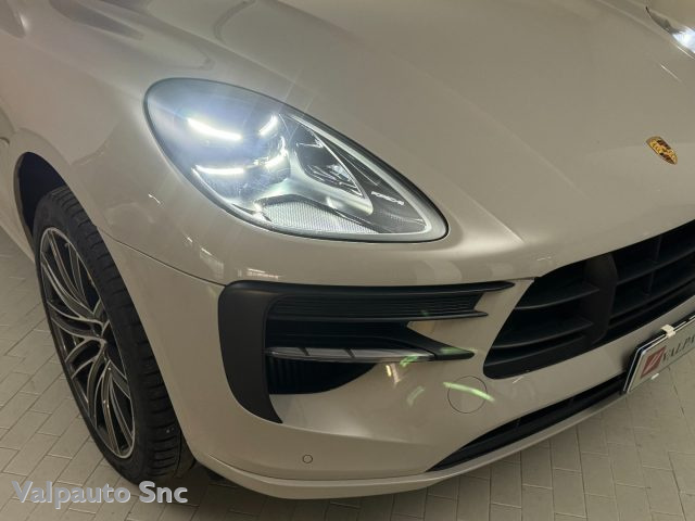 PORSCHE Macan usata, con Fari LED