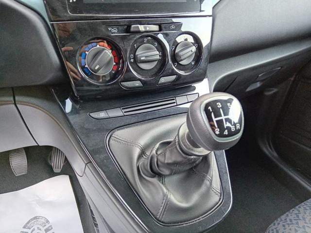 LANCIA Ypsilon usata, con USB