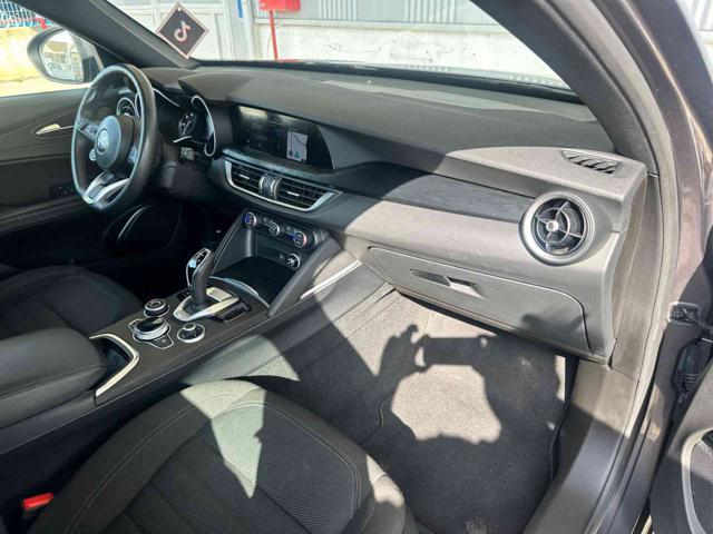 ALFA ROMEO Stelvio usata, con Cerchi in lega