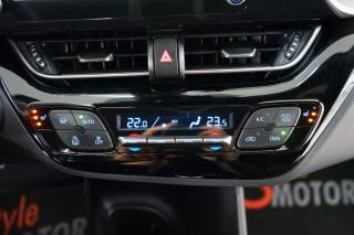 TOYOTA C-HR usata, con Regolazione elettrica sedili
