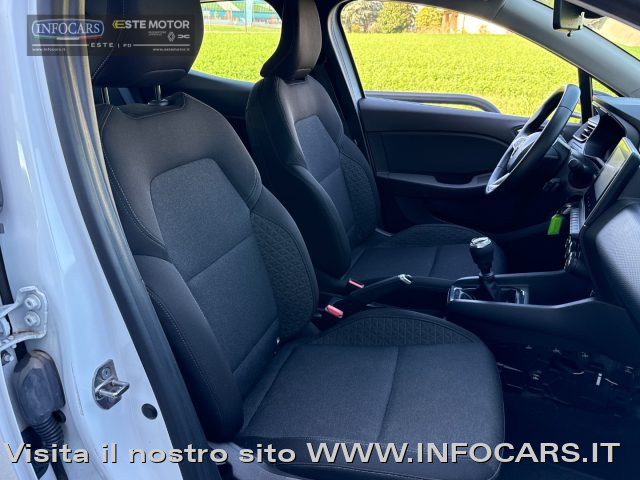 RENAULT Clio usata, con Autoradio