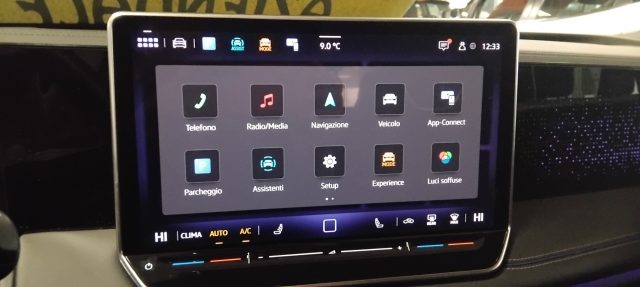 VOLKSWAGEN Tiguan usata, con Telecamera per parcheggio assistito