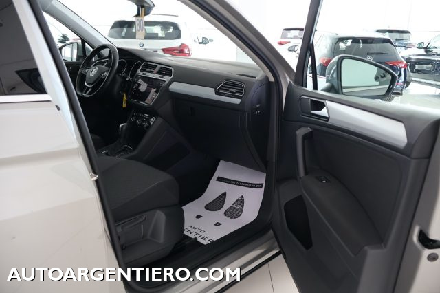 VOLKSWAGEN Tiguan usata, con Sensori di parcheggio anteriori