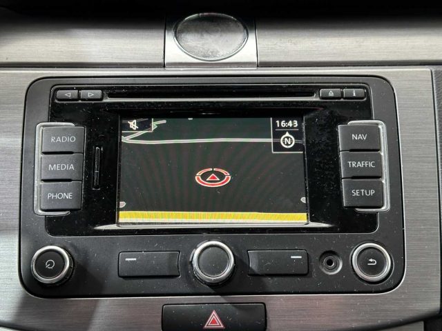 VOLKSWAGEN Passat usata, con Specchietti laterali elettrici