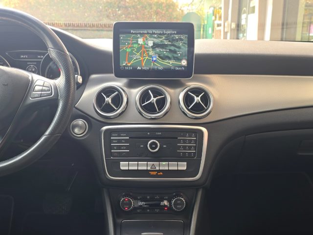 MERCEDES-BENZ GLA 200 usata, con Portellone posteriore elettrico