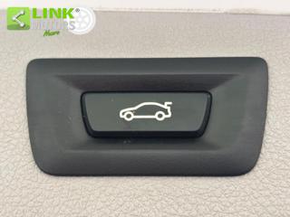 BMW 318 usata, con Fari LED