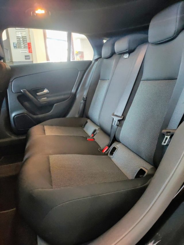 MERCEDES-BENZ CLA 180 usata, con Cruise Control