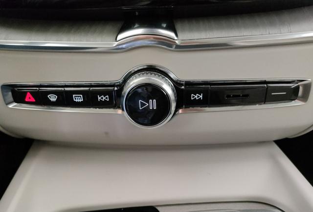 VOLVO XC60 usata, con Touch screen