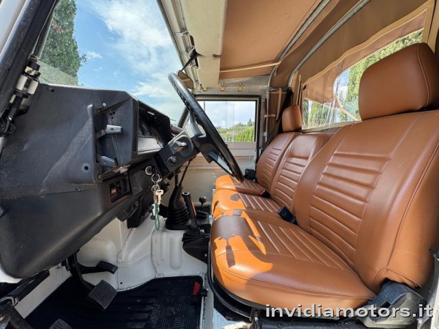 LAND ROVER Defender usata 7