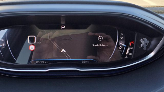 PEUGEOT 3008 usata, con Controllo elettronico della corsia