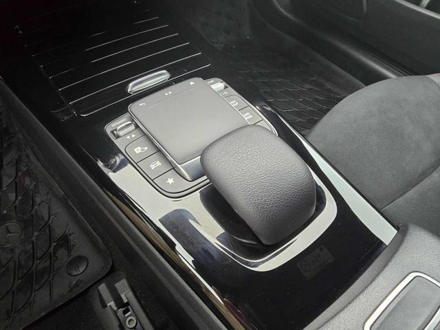 MERCEDES-BENZ CLA 200 usata, con Servosterzo