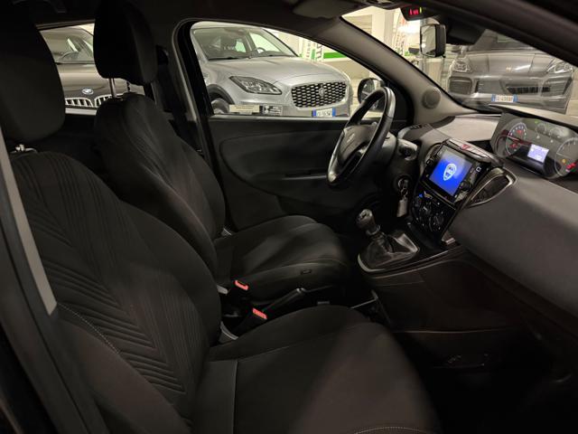 LANCIA Ypsilon usata, con ESP