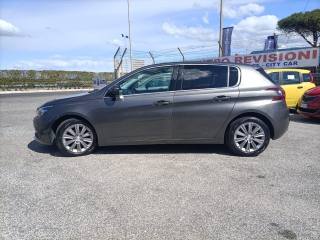 PEUGEOT 308 usata, con Autoradio