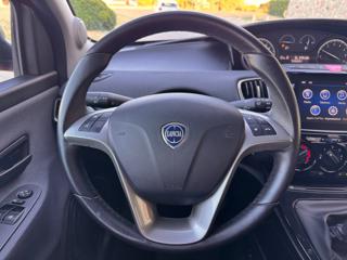 LANCIA Ypsilon usata, con Park Distance Control